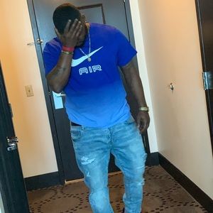 Meet your Posher, Dontavious